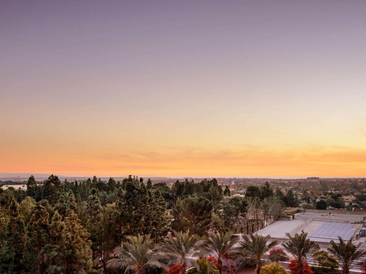 Fairmont Century Plaza Los Angeles Exterior photo